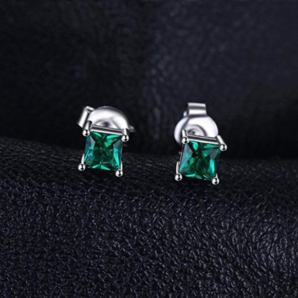 💚 Nano Russian Emerald Earrings- 925 Sterling Silver - Picture 1 of 7